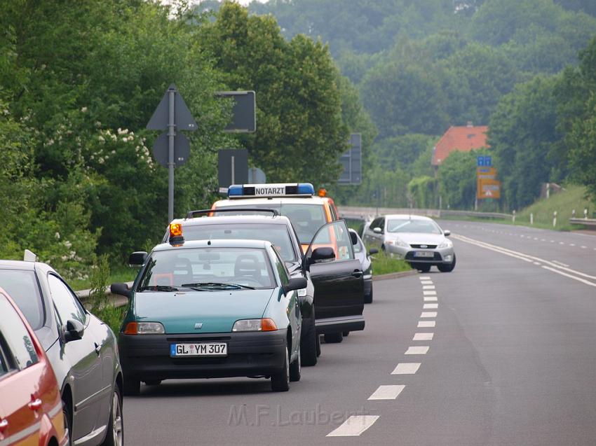 Schwerer Unfall mit Reisebus Lohmar Donrather Dreieck P302.JPG